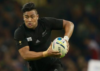 Julian Savea discute avec des présidents français