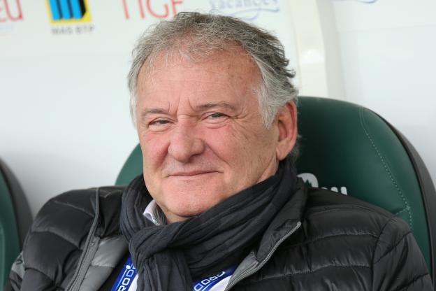 Le président de Pau régale les journalistes suite à la victoire décrochée contre Clermont