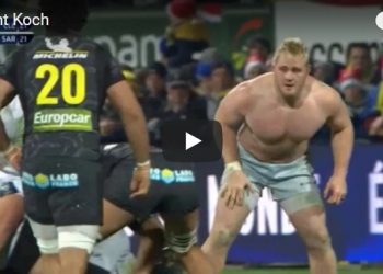 Vidéo: Il perd son maillot et continue de jouer torse nu contre Clermont