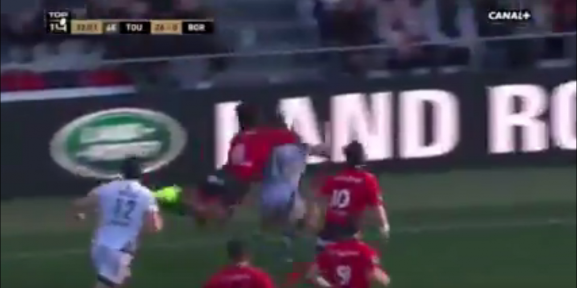 (Vidéo) Tuisova exclu pour un placage à la tête sur Blair Connor !