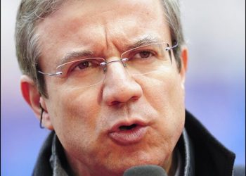 Eric Bayle démonte le XV de France suite à la sortie nocturne des joueurs