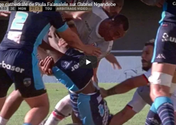 Vidéo: Fa’asalele plante Ngamdebe sur la pelouse et se fait exclure