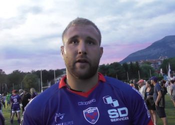 Le joueur Grenoblois réagit après avoir causé la grave blessure de Baptiste Couilloud