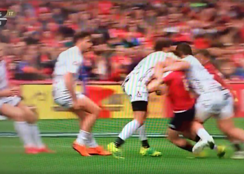 Vidéo : Danny Cipriani écope d’un carton rouge pour placage dangereux contre le Munster !