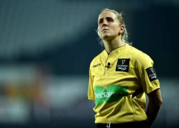 Insolite: Une femme arbitrera le match Européen de l’USAP !
