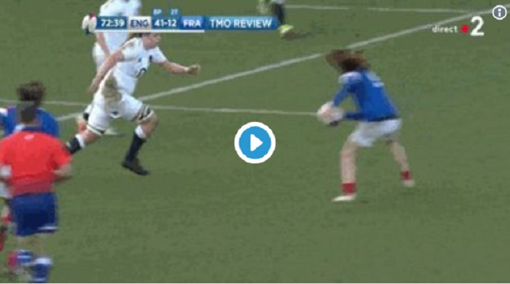 VIDEO: L’attentat d’une joueuse Anglaise sur la demi-de-mêlée des Bleues