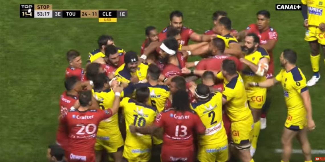 VIDEO – La grosse baston générale entre Toulon et Clermont !