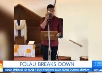 Israel Folau apparaît en pleurs dans une vidéo