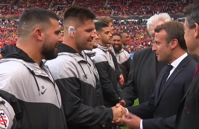 Maks Van Dyk explique pourquoi il a osé demander sa nationalité Française à Macron