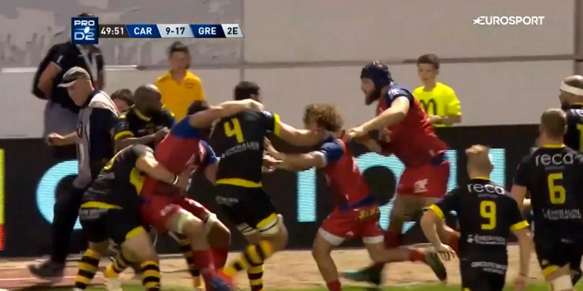 VIDEO – Enorme bagarre générale entre l’US Carcassonne et le FC Grenoble !