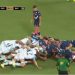 VIDÉO : Un arbitre du Top 14 recadre fermement un joueur qui chambre un adversaire sorti sur blessure
