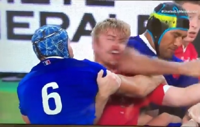 VIDÉO : Le geste complètement débile de Sébastien Vahaamahina contre le Pays-de-Galles