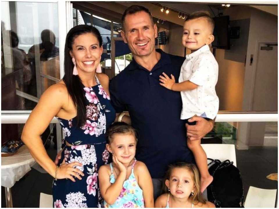 DRAME – Un ancien rugbyman soupçonné d’avoir incendié sa voiture pour tuer sa femme et ses trois enfants