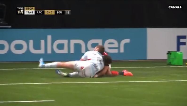 Visionnez le terrible choc entre Dupichot et Bézy : Les 2 joueurs sortent sur commotion cérébrale !