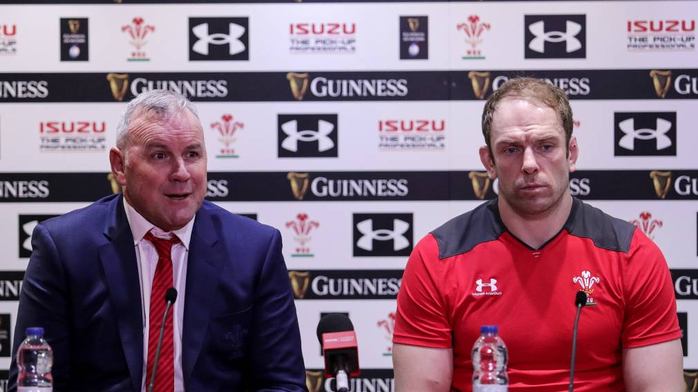 Wayne Pivac persiste : L’équipe de France triche en mêlée, et particulièrement un des piliers !