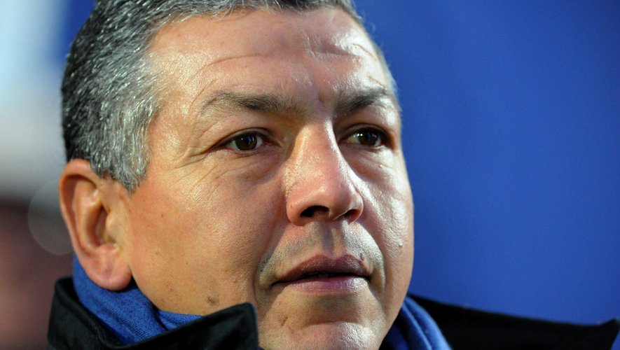 Abdelatif Benazzi détruit Bernard Laporte et ses adjoints !