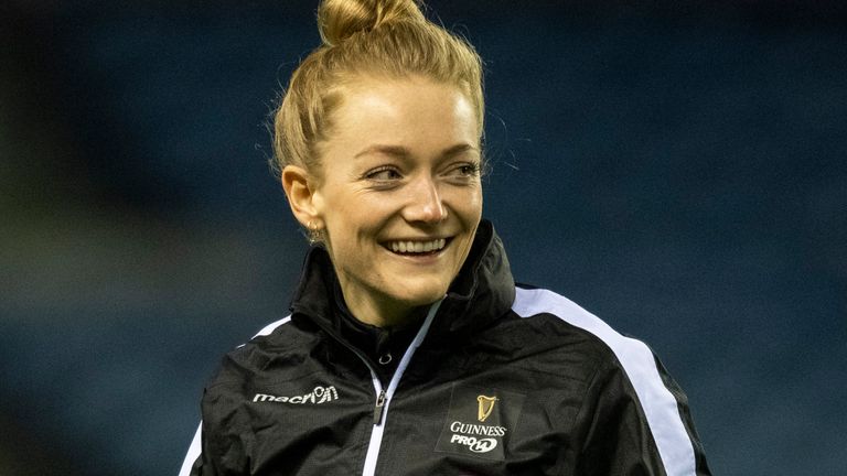 Une femme va arbitrer pour la première fois un match de Pro14