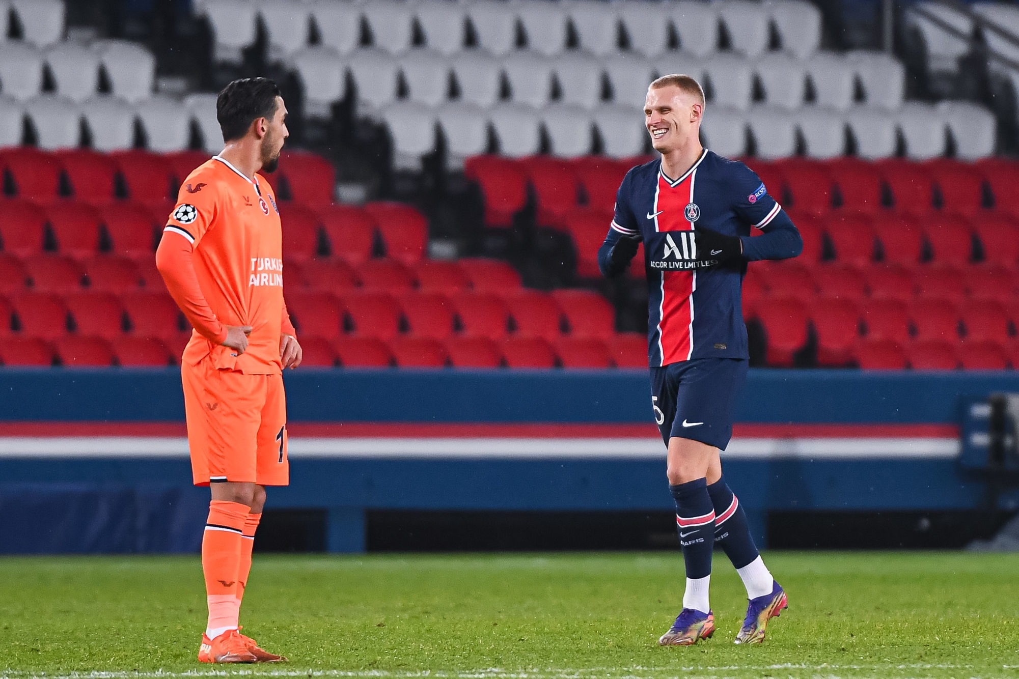 Mercato – Bakker sur le point de signer au Bayer Leverkusen, RMC Sport confirme