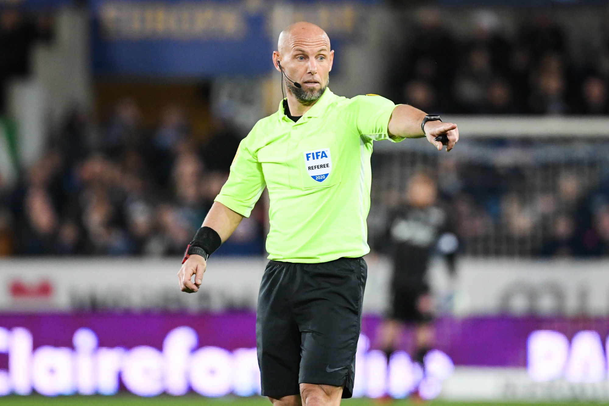 Troyes/PSG – Delerue arbitre du match, de peu de cartons et de penaltys