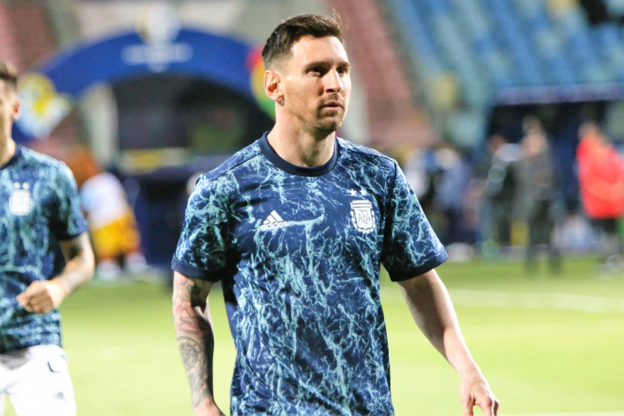 Mercato – Le PSG « confiant pour Messi », Neymar serait prêt à donner le numéro 10