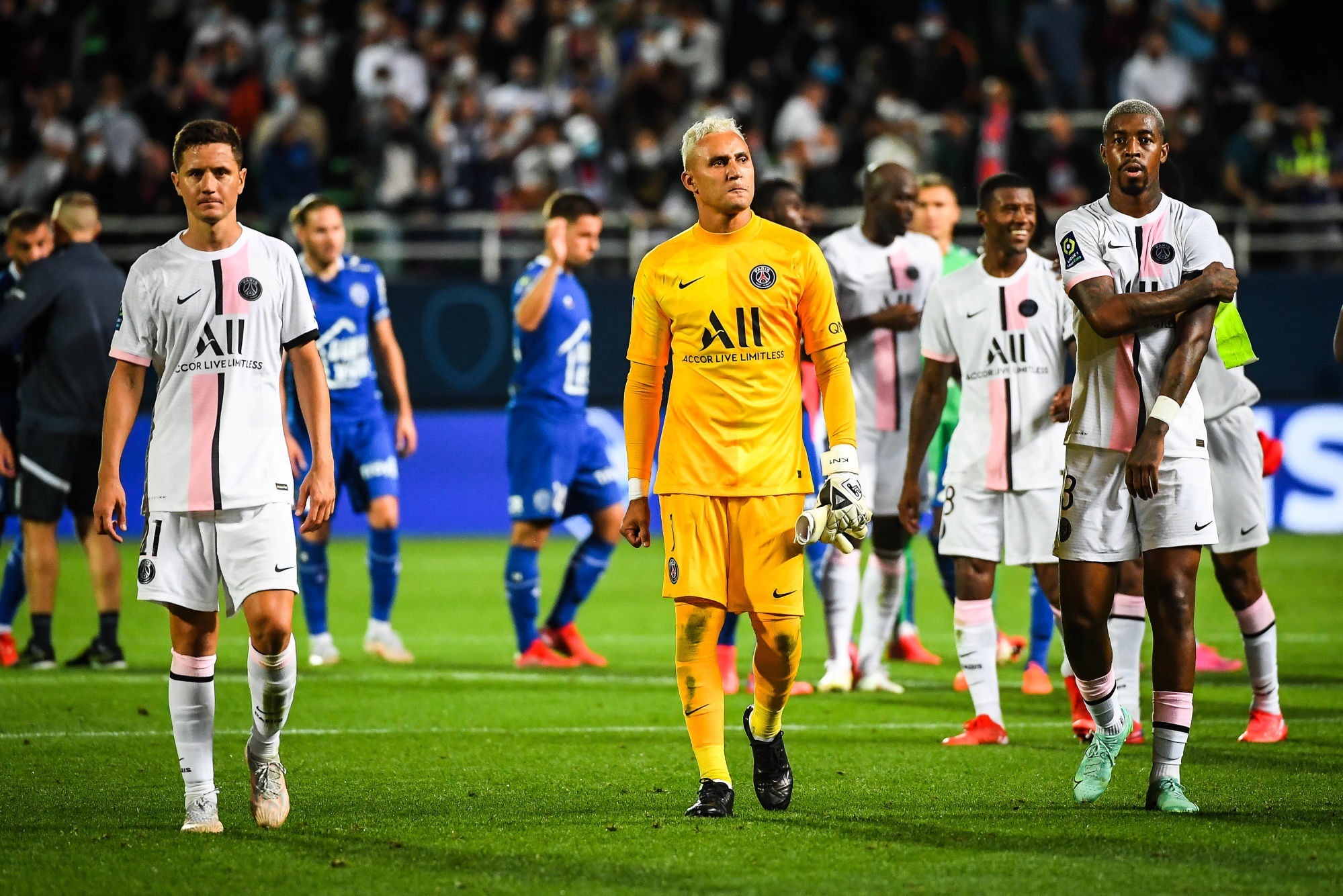 Ligue 1 – 2 joueurs du PSG dans l’équipe-type de la 1ere journée de L’Equipe