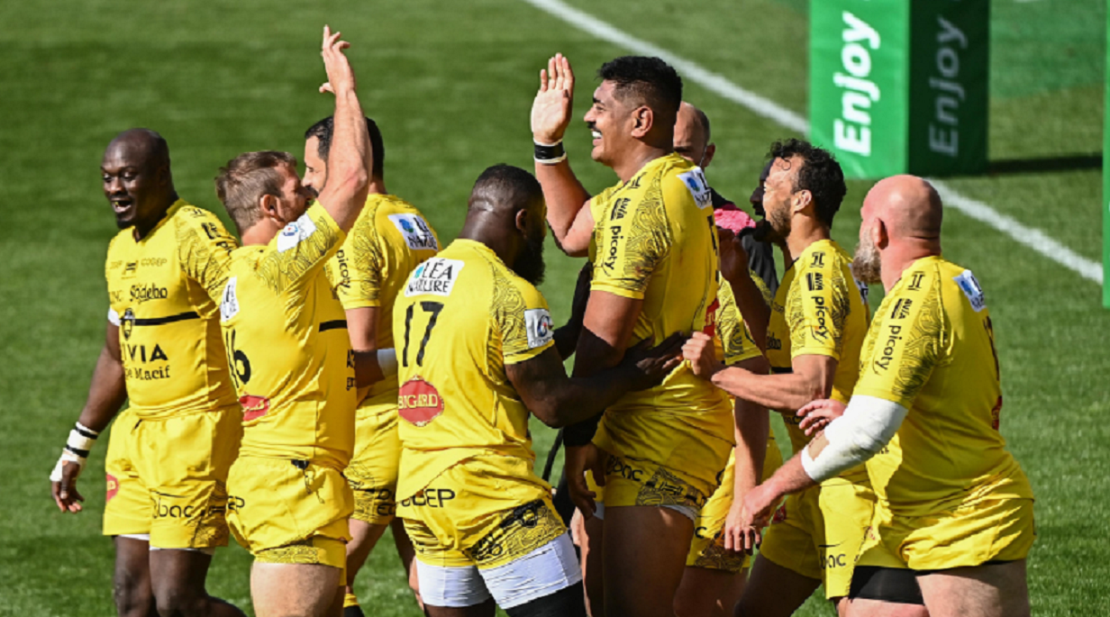 La Rochelle atomise Biarritz et remporte sa première victoire