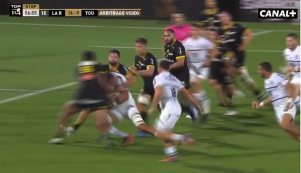 Willy Skelton suspendu cinq semaines après son carton rouge contre Toulouse