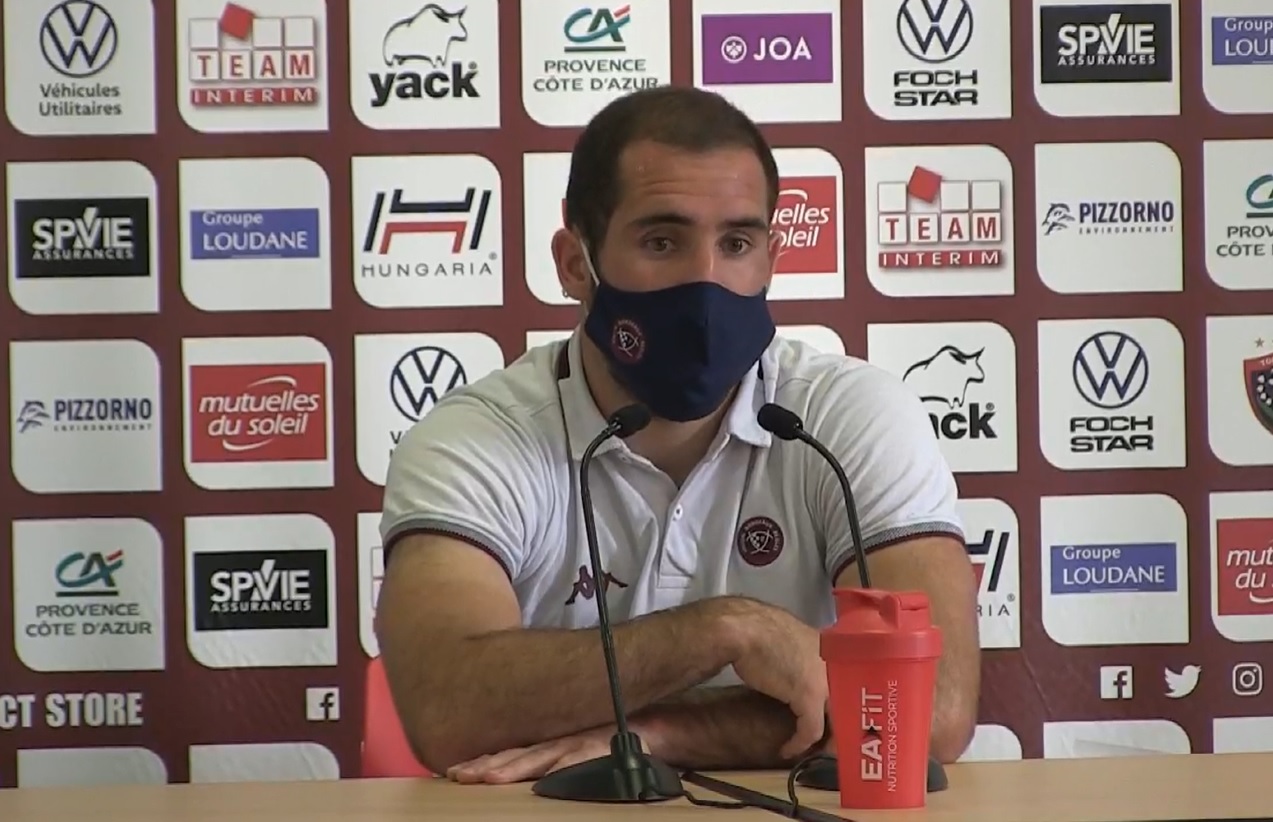 Maxime Lucu énervé : “Pourquoi faire ça sur un terrain de rugby ?”