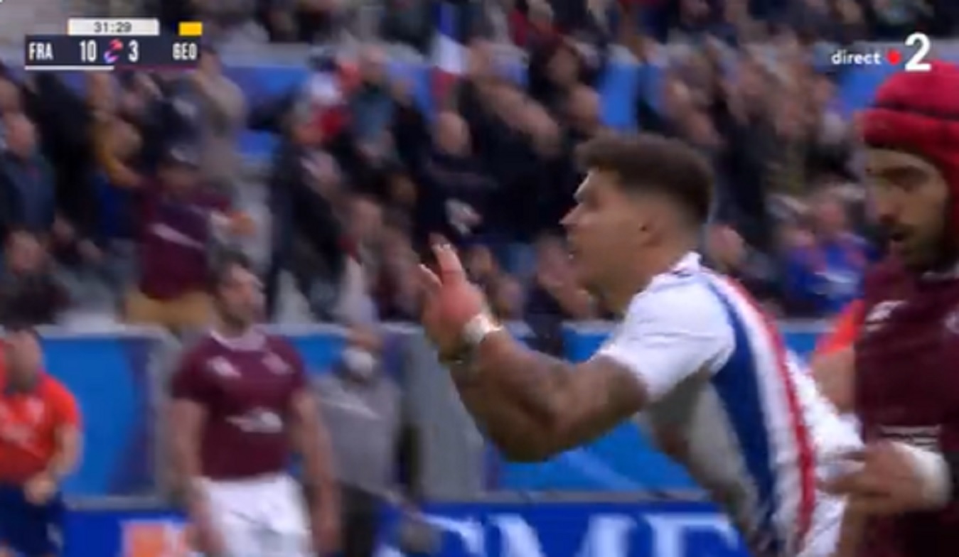 VIDEO : L’essai de Matthieu Jalibert contre la Géorgie