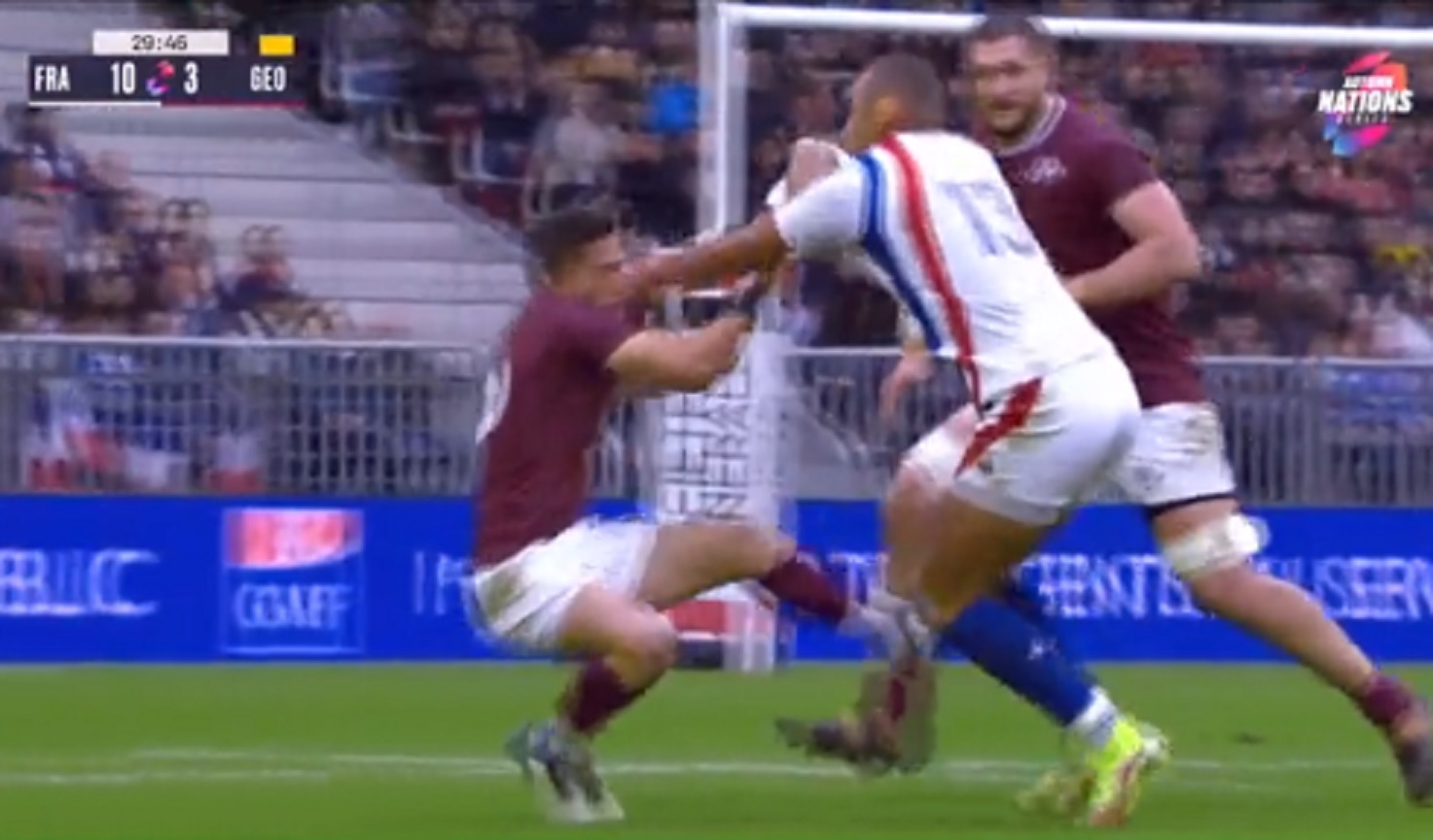 VIDEO : Gaël Fickou propulse l’ouvreur Géorgien avec une énorme percussion