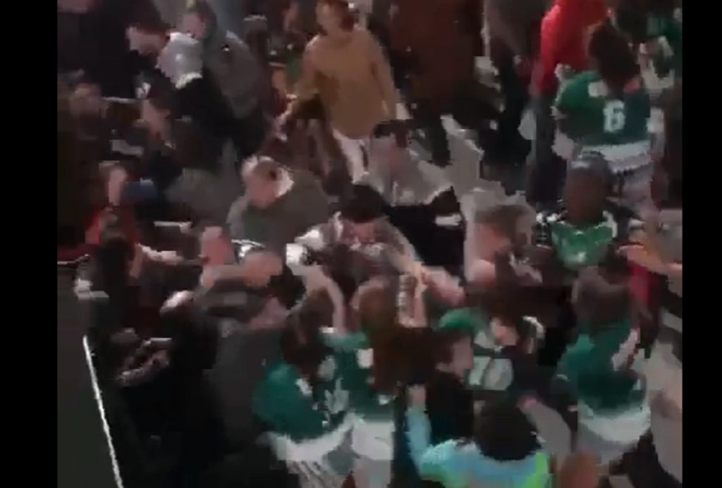 VIDEO : Grosse bagarre générale entre les féminines de La Valette et Clermont la Plaine !