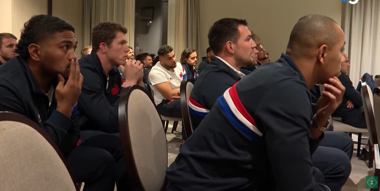 VIDEO : Vivez les derniers moments intimes du XV de France avant de défier les Blacks !