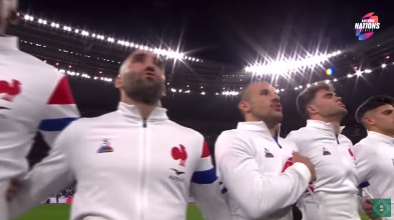 VIDEO : La Marseillaise pleine d’émotions du XV de France au Stade de France