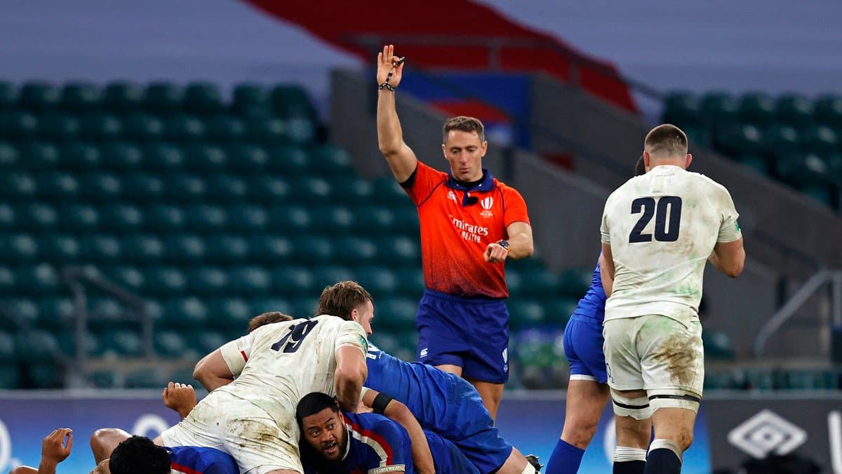 Insulté et menacé de sport par des supporters du XV de France, l’arbitre Andrew Brace sort du silence