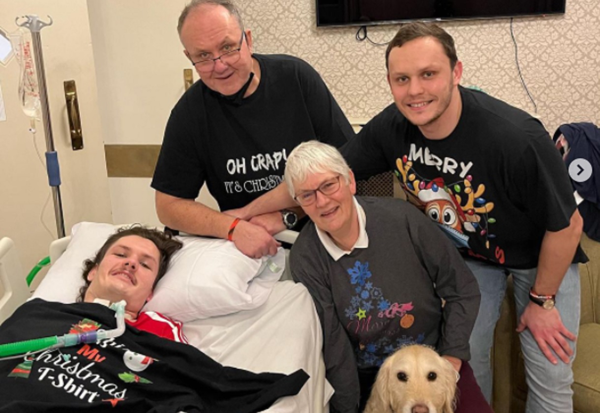 Gravement blessé, James Lasis donne de ses nouvelles !