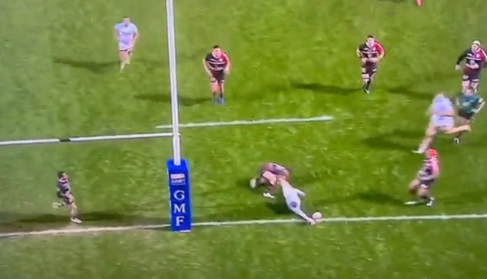 VIDEO : Le gros raté de Finn Russell qui aplatit juste avant la ligne