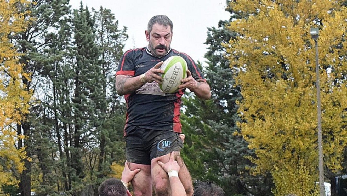 DRAME – Un joueur décède dans les vestiaires, après un match