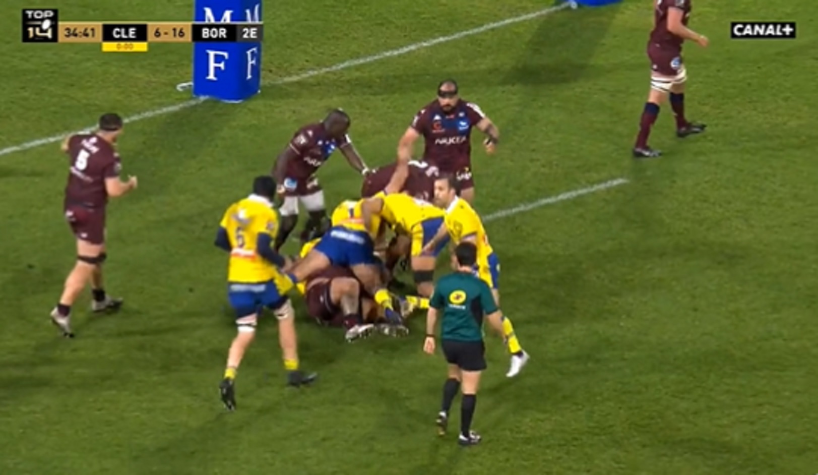 VIDEO : Les images impressionnantes de Diaby, totalement déboussolé sur la pelouse