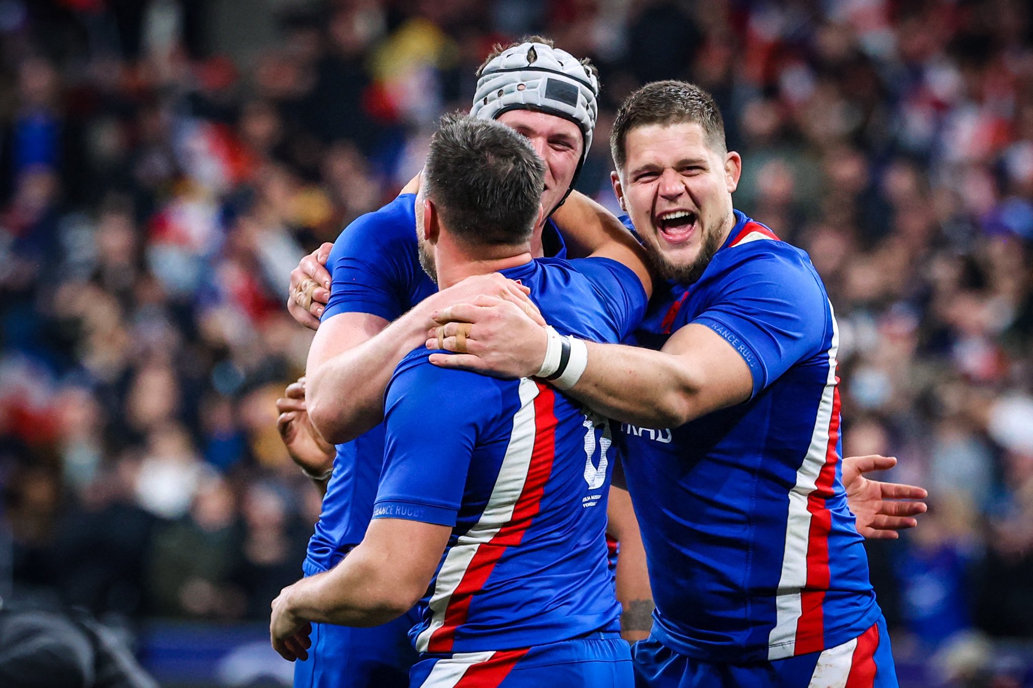 Découvrez les notes des joueurs du XV de France après le Grand Chelem !