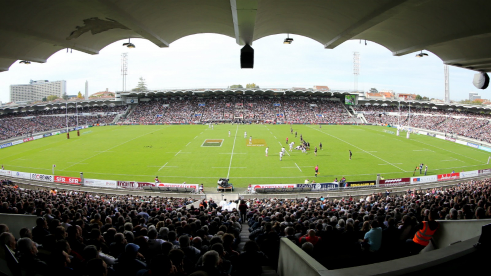 Le Stade Chaban-Delmas peine à se remplir : Mais que font les supporters de l’UBB ?
