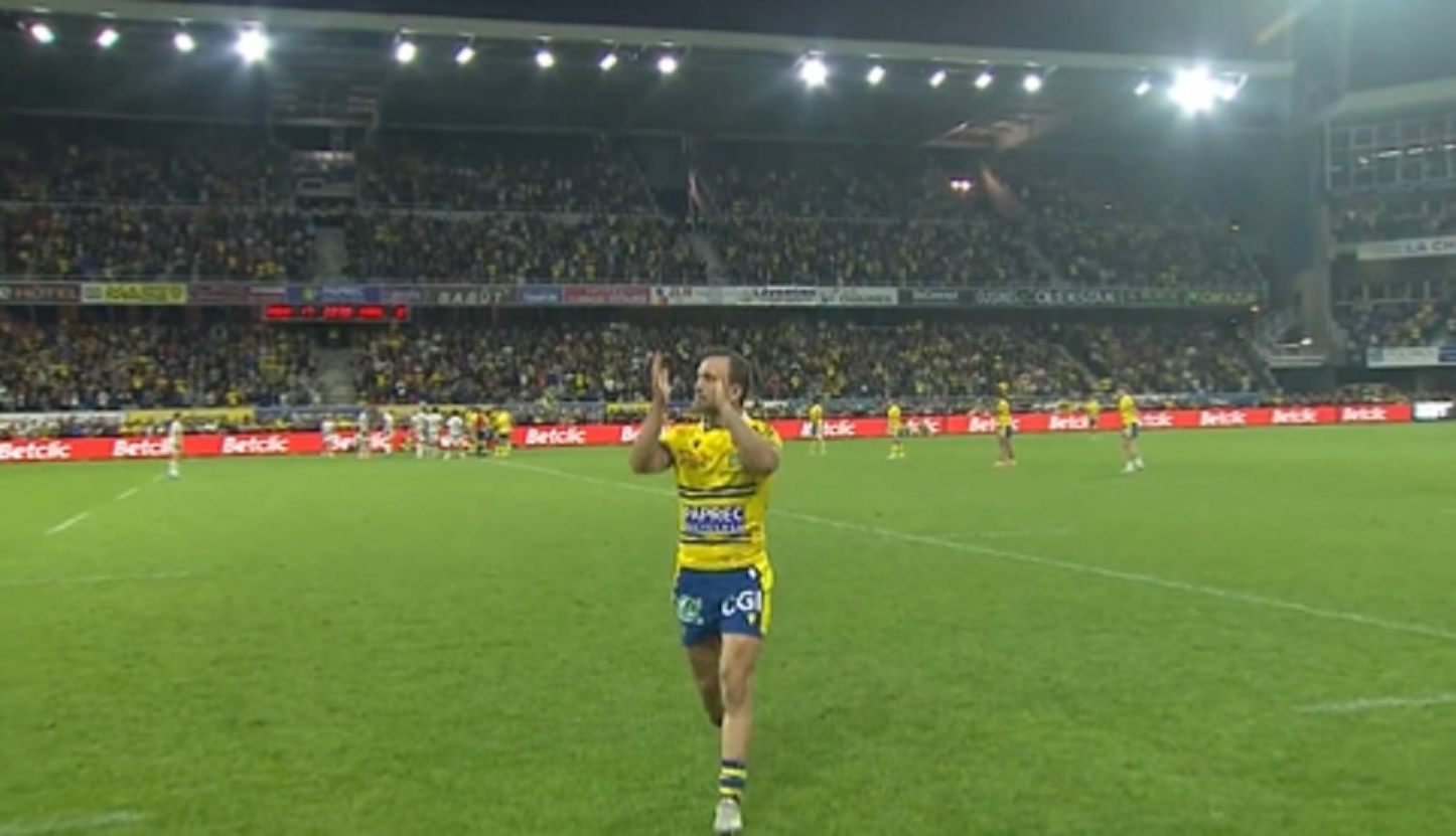 VIDEO : Le magnifique hommage rendu à Morgan Parra en plein match