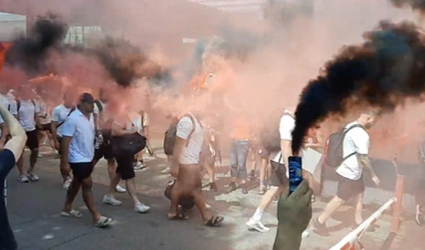 VIDEO : Les supporters Toulousain encouragent leurs joueurs qui ont pris la direction de Nice