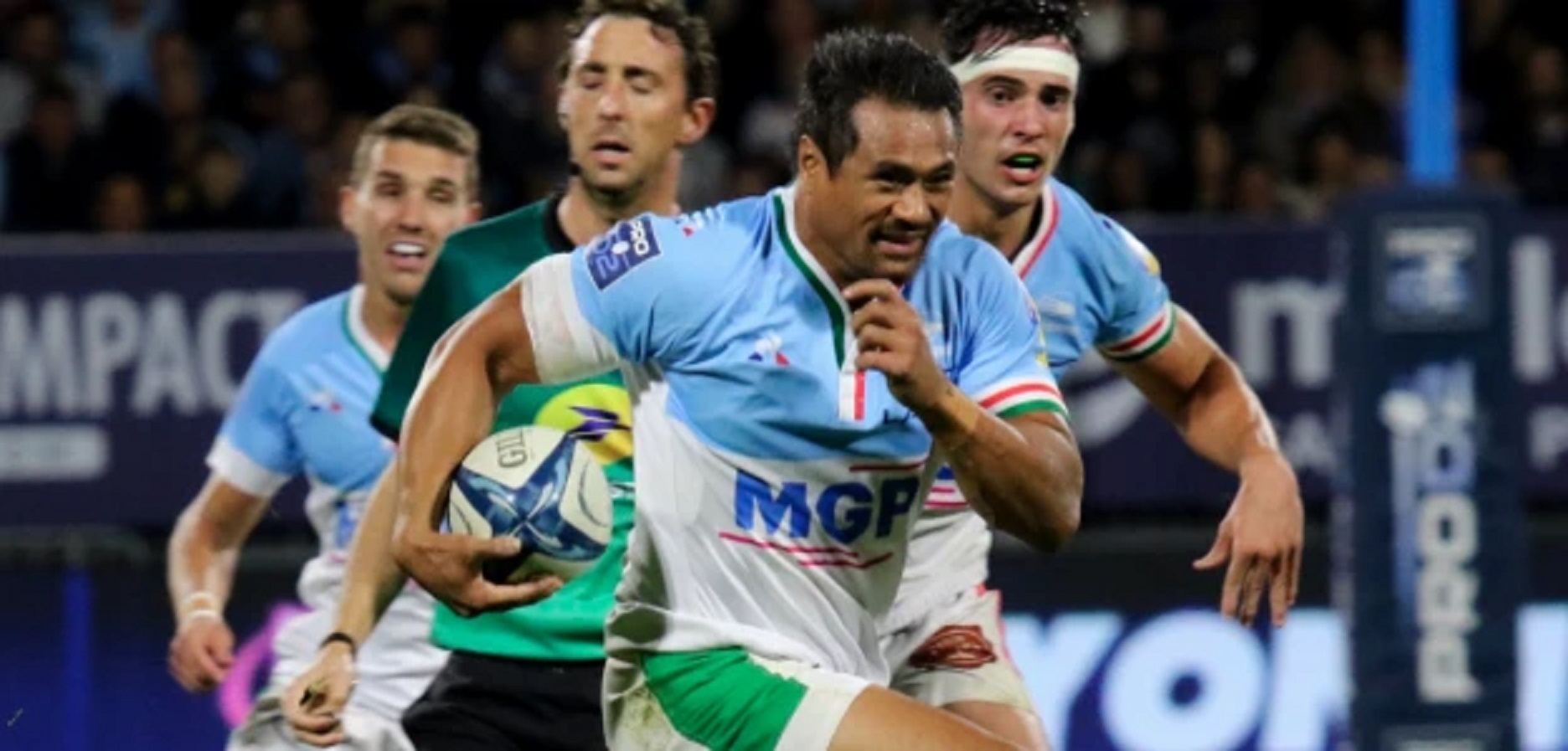 Isaia Toeava a fait une demande à Bayonne et reste dans l’attente