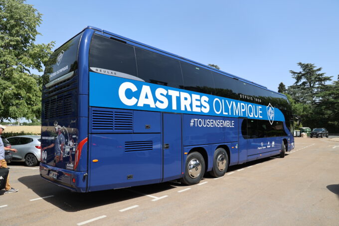 Le Castres Olympique dévoile son tout nouveau bus !