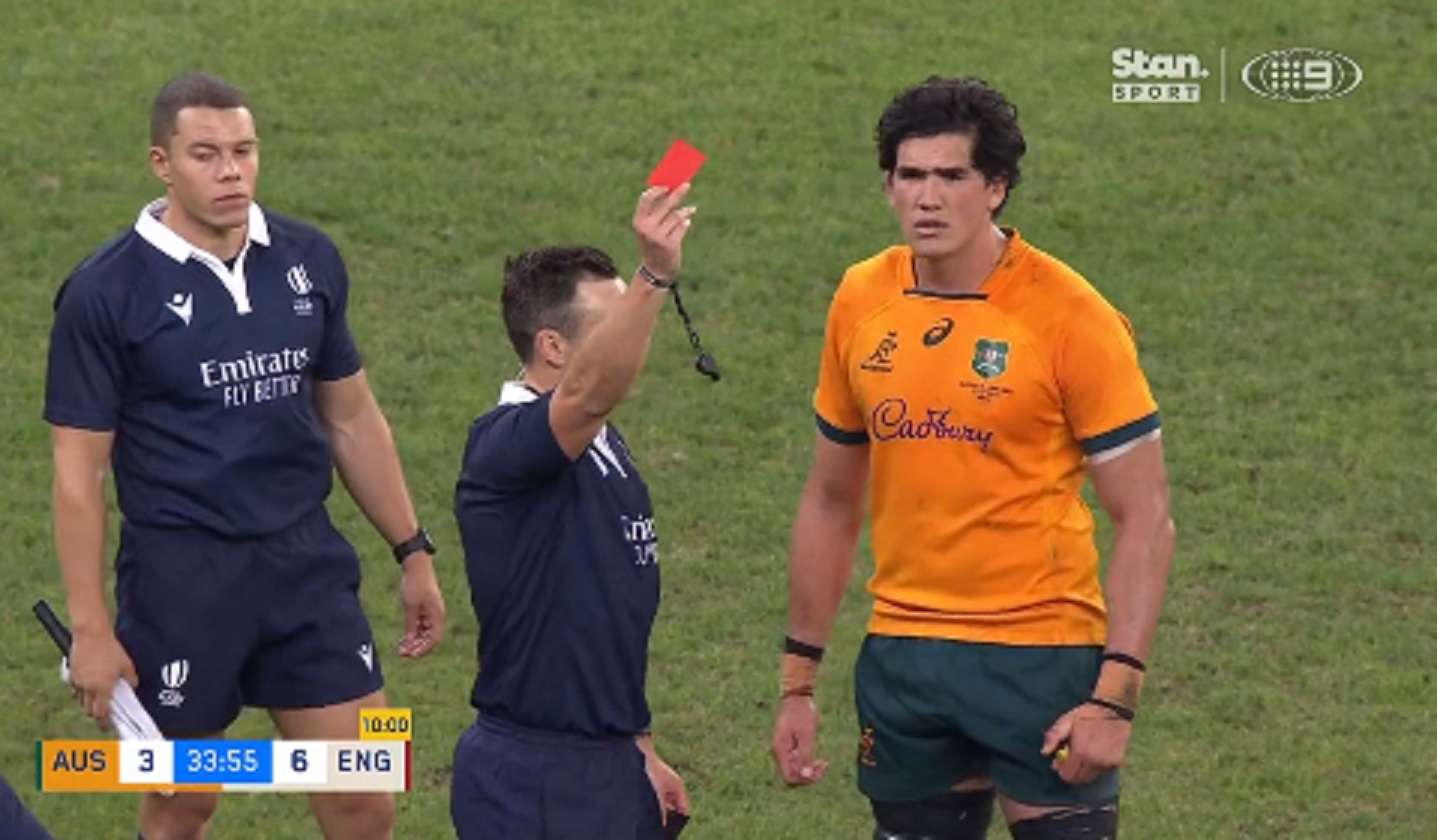 VIDEO : L’Australien Swain craque complètement et écope d’un carton rouge