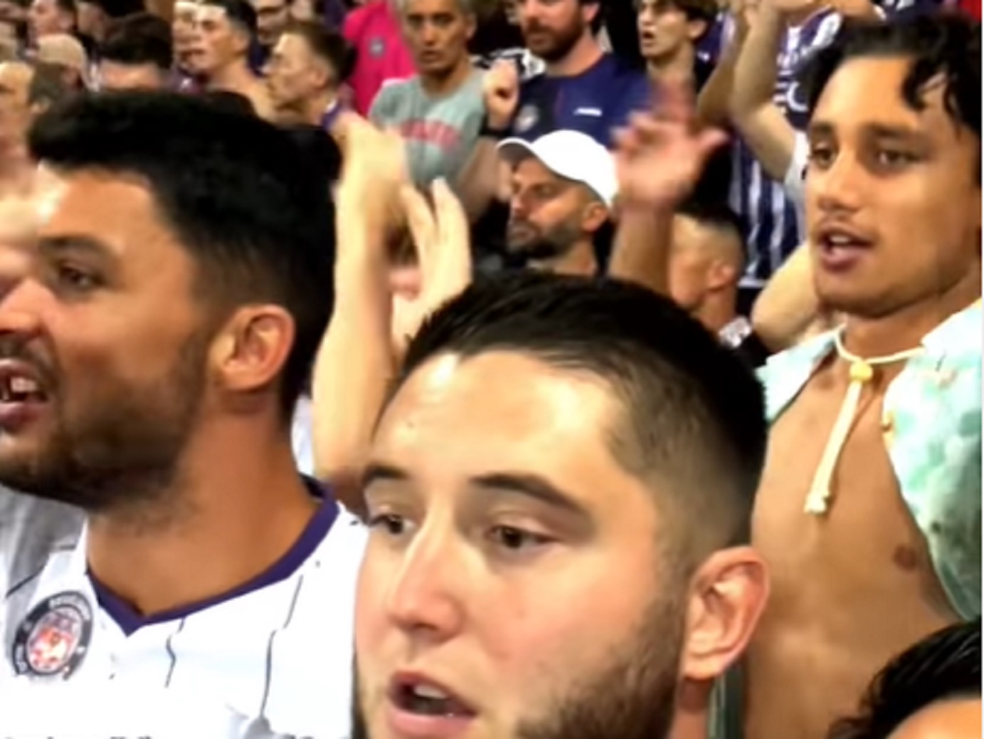 INSOLITE – Les joueurs du Stade-Toulousain dans les tribunes pour supporter le TFC !