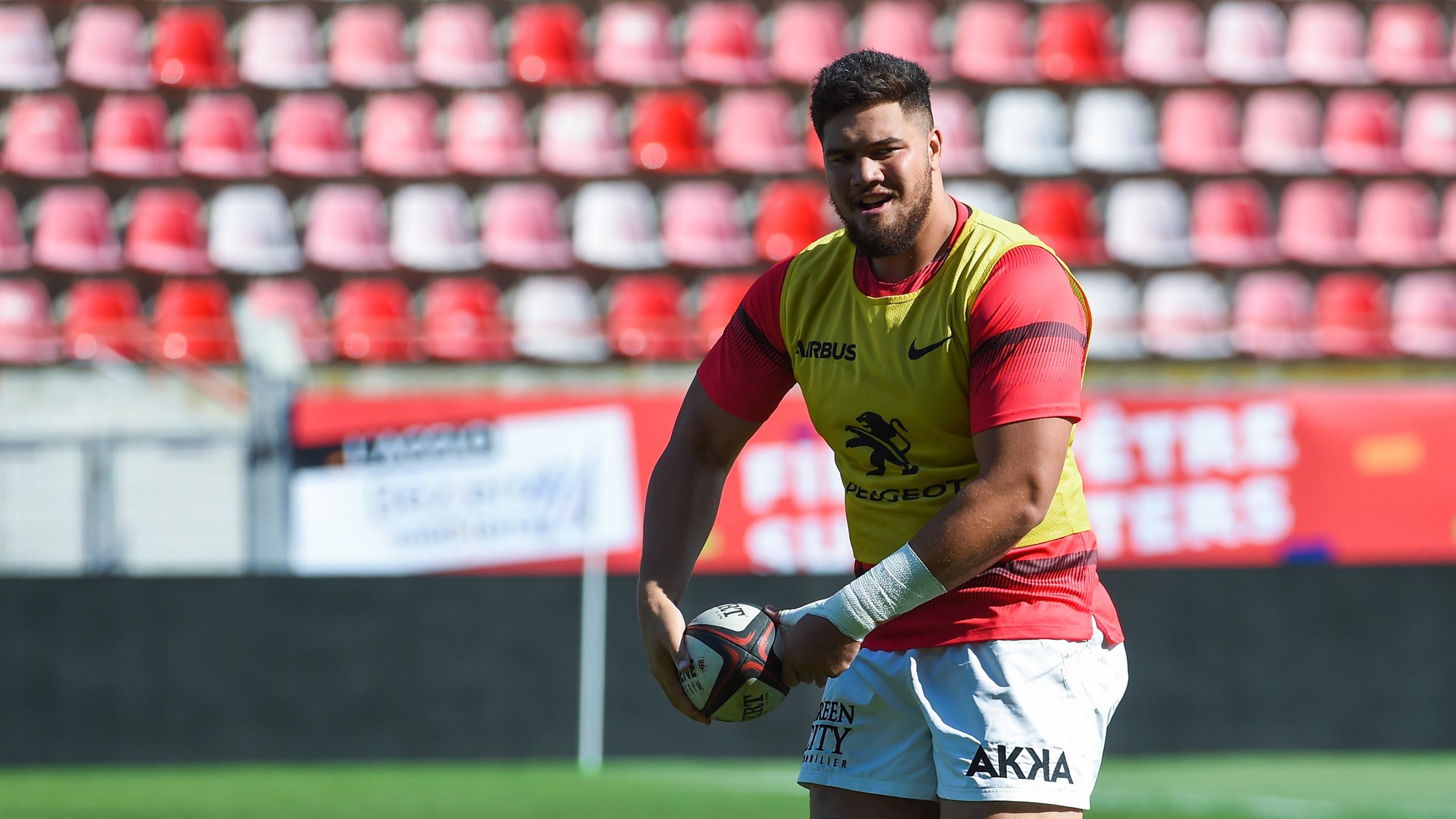Suspendu 3 semaines, Emmanuel Meafou pourrait finalement jouer contre La Rochelle !