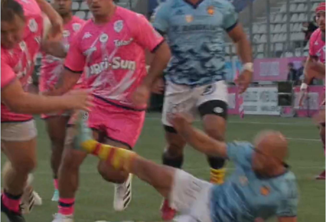 VIDEO : Mathieu Acebes vole en éclat face à JJ van der Mescht !