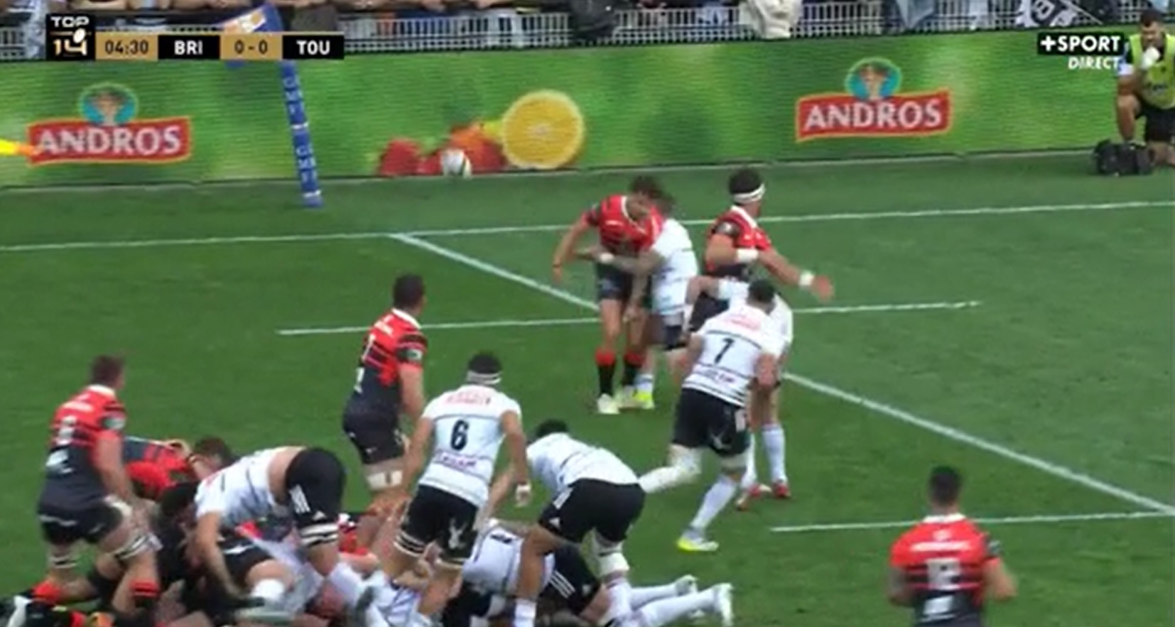 VIDEO : Les Toulousains ont failli marquer un incroyable essai contre Brive