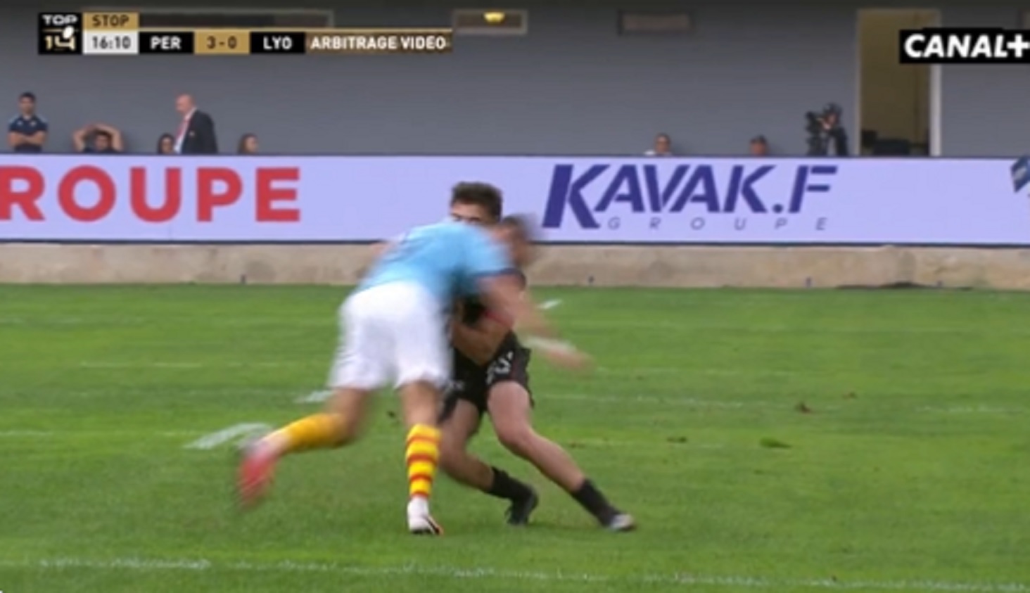 VIDEO : Tom Ecochard méritait-il un carton rouge ?